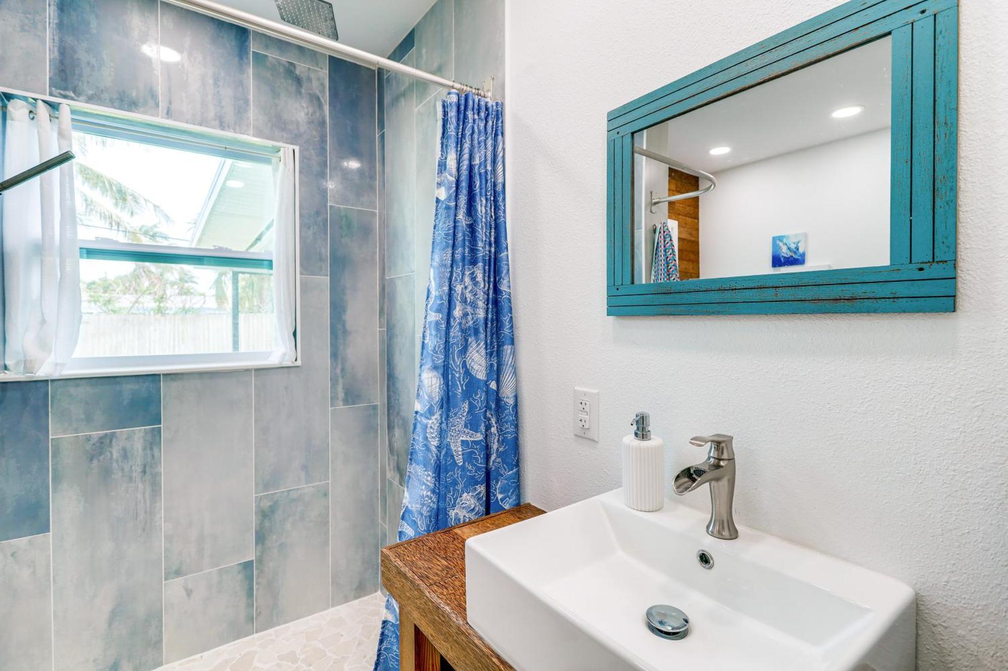 Pet-Friendly Cocoa Beach Home Walk To Beach! Экстерьер фото