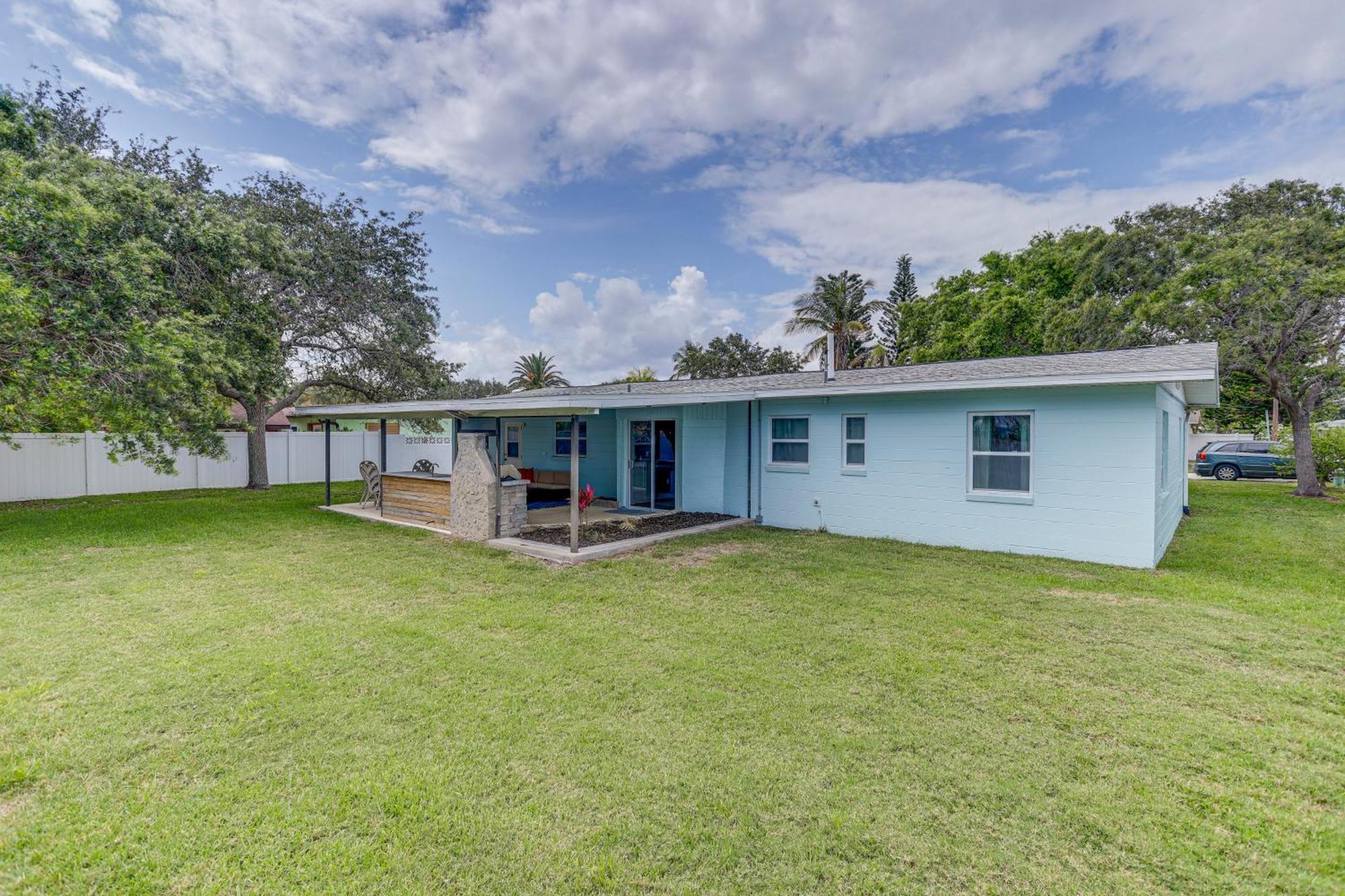 Pet-Friendly Cocoa Beach Home Walk To Beach! Экстерьер фото