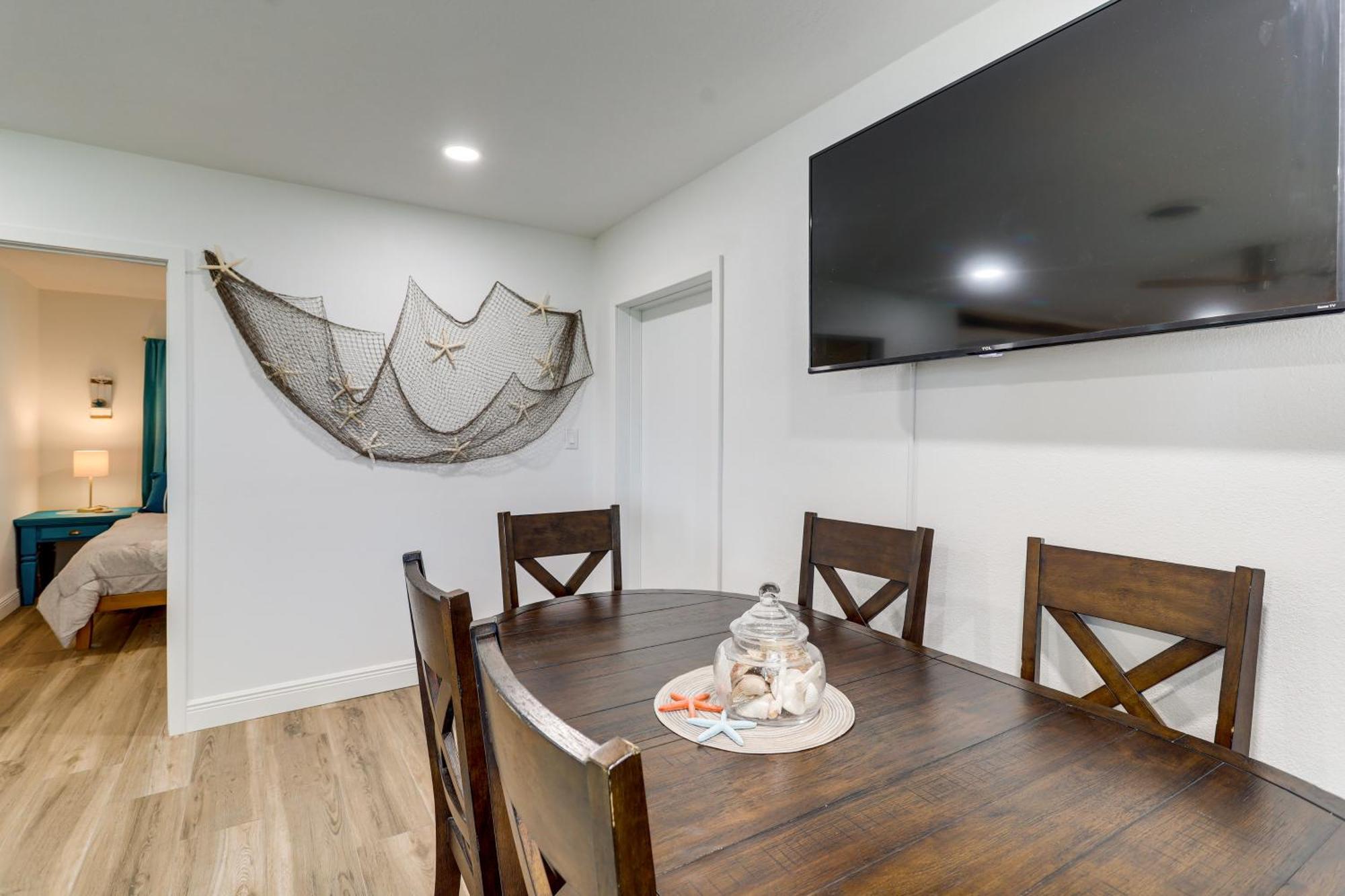 Pet-Friendly Cocoa Beach Home Walk To Beach! Экстерьер фото